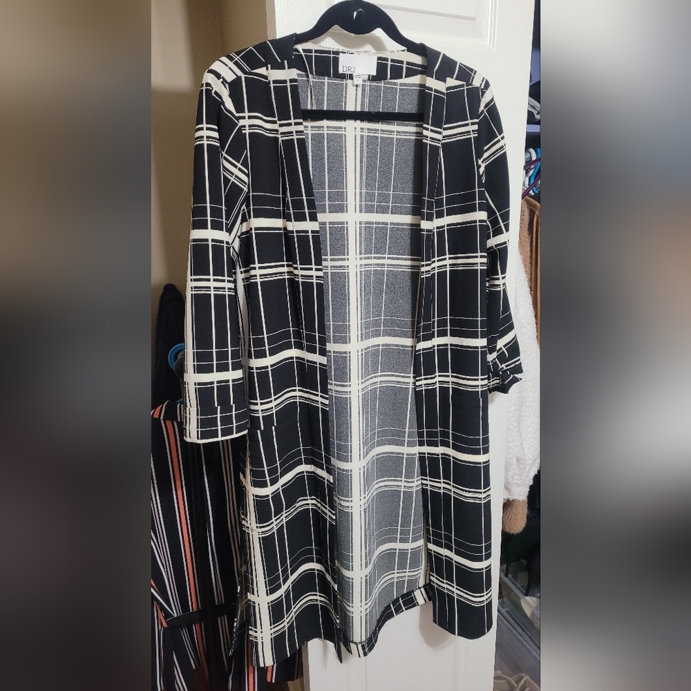 DR2 Black and White Plaid Open Front Cardigan